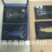  深圳市信和塑胶模具厂 主营 精密机械配件 生产线