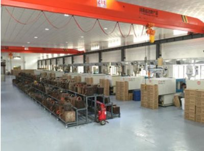 20台包胶机落实在冠迪塑料厂